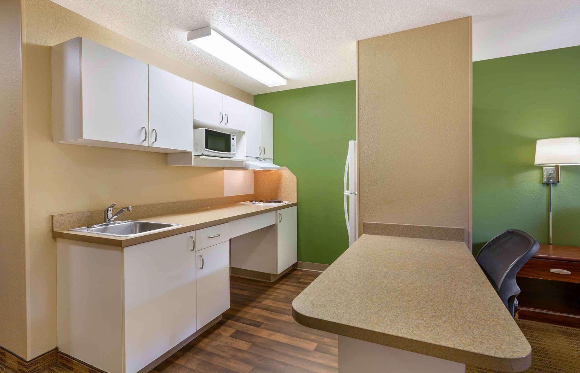 Extended Stay America Suites - Washington Dc Germantown Milestone Exterior photo